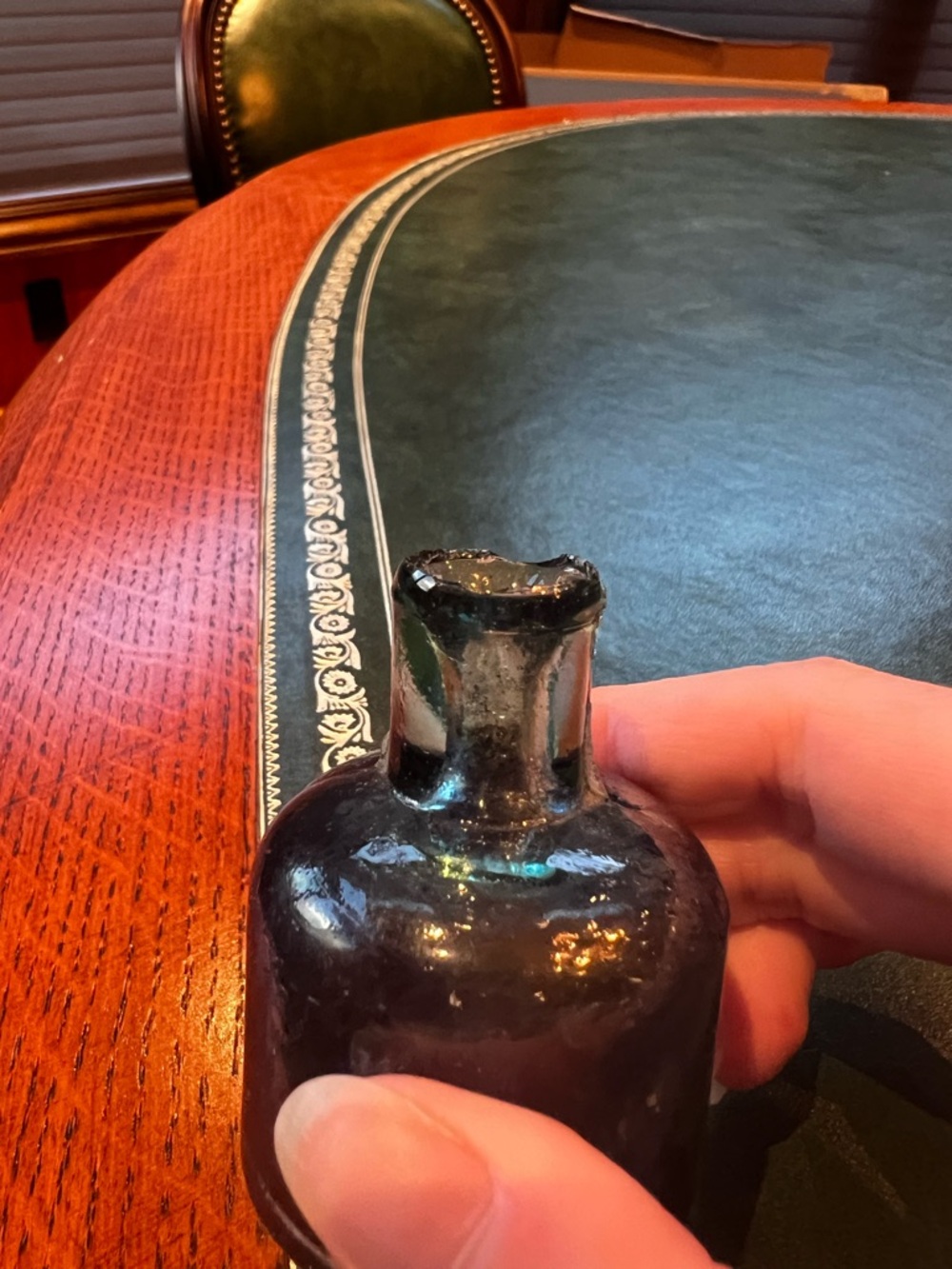 Antique Vintage Victorian Glass Inkwell - Picture 3 of 5